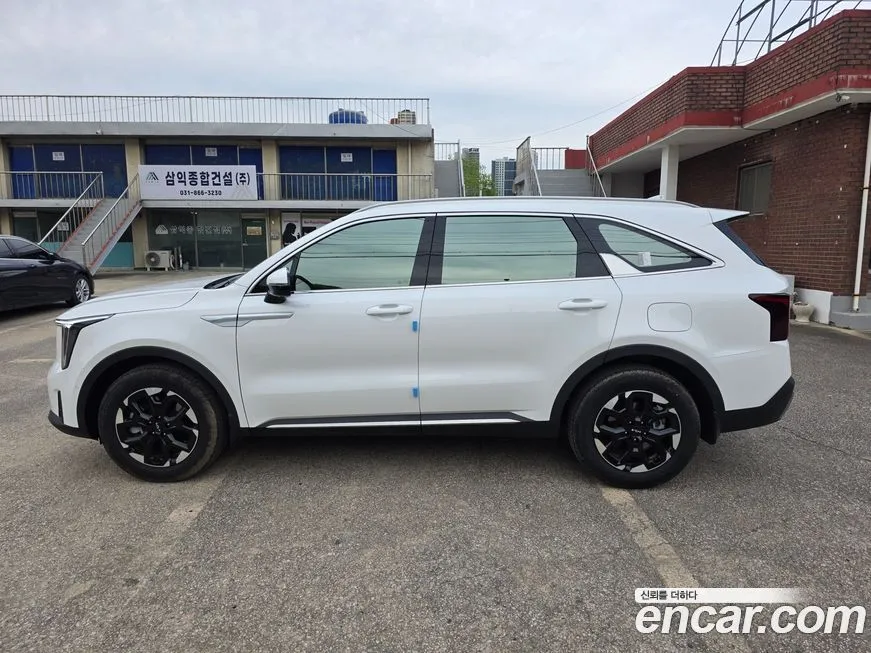 Kia Sorento — фото 9
