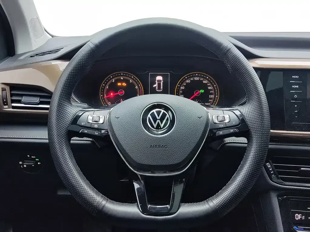 Volkswagen Tharu — фото 9
