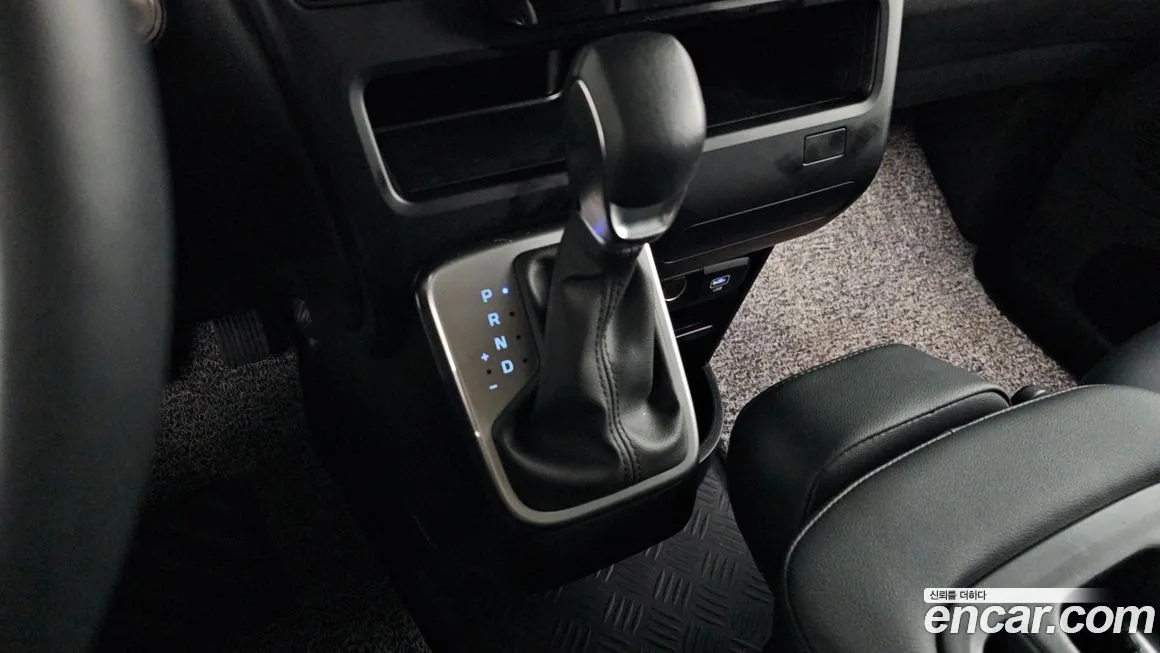 Hyundai Staria 2025 из KR, фото 9