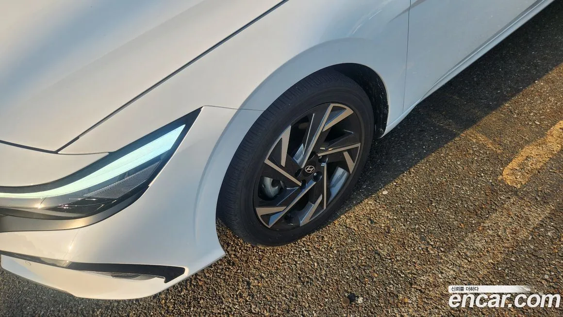 Hyundai AVANTE — фото 7