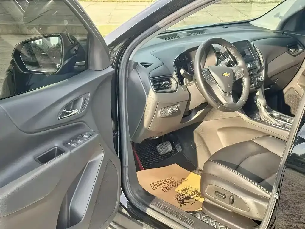 Chevrolet Equinox 2022 из CN, фото 4