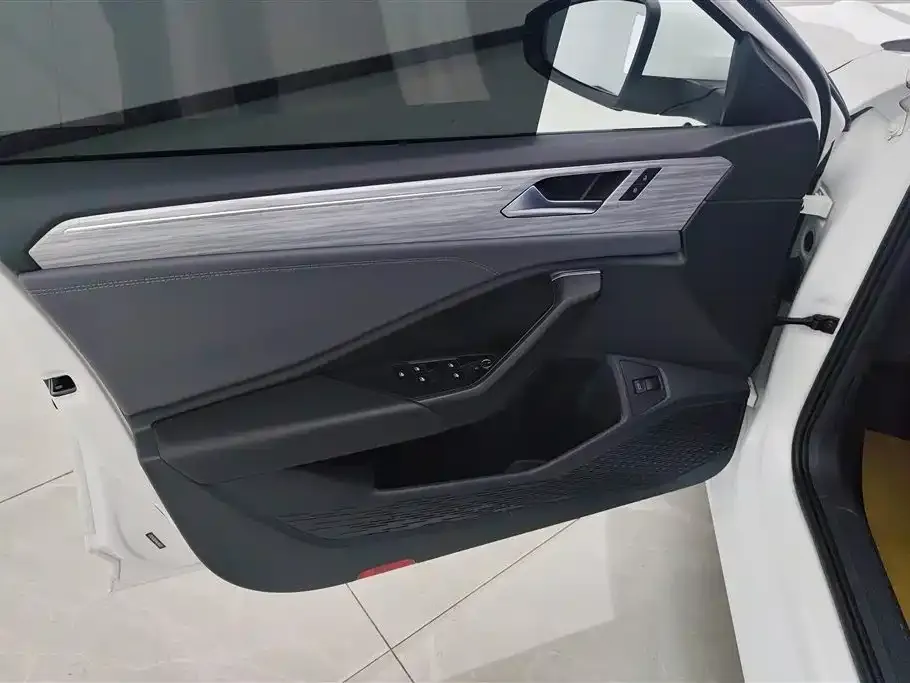 Volkswagen Sagitar 2024 из CN, фото 4