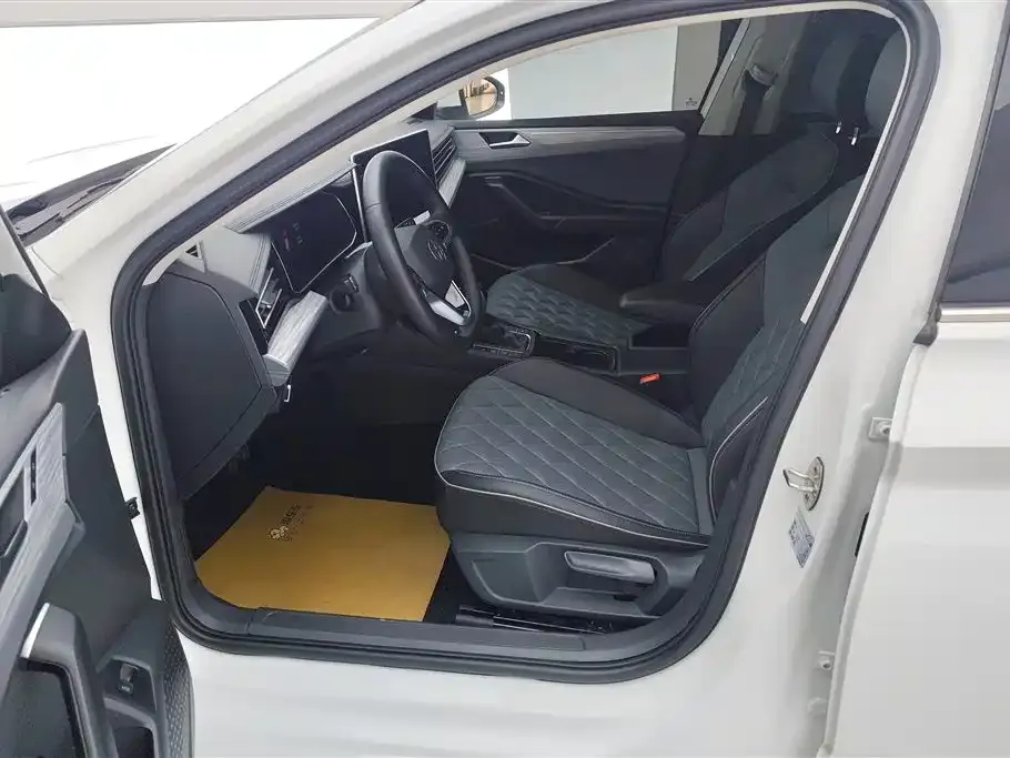 Volkswagen Sagitar 2024 из CN, фото 5