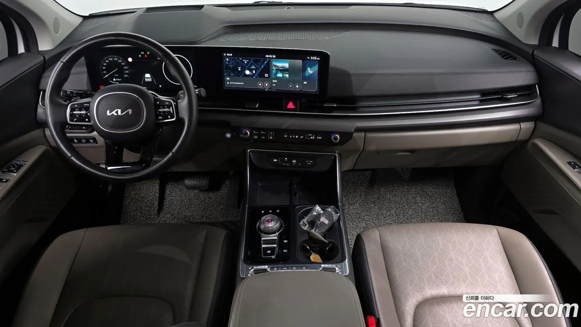 Kia Carnival — фото 10