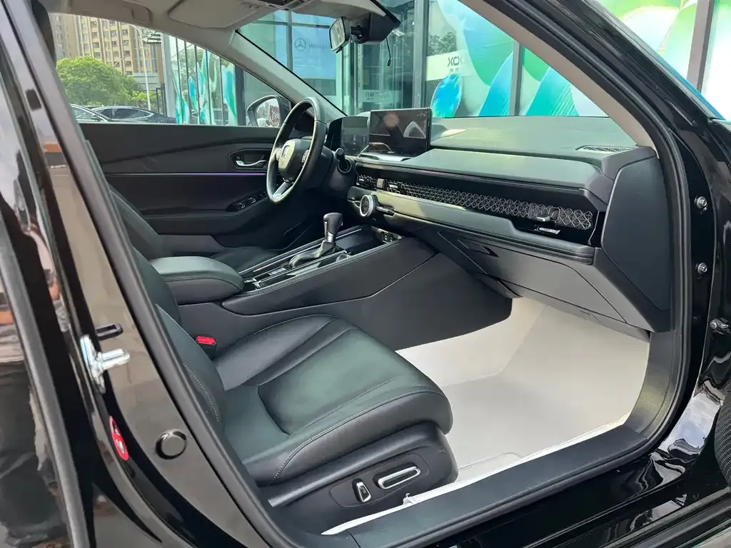 Honda Accord 2024 из CN, фото 3