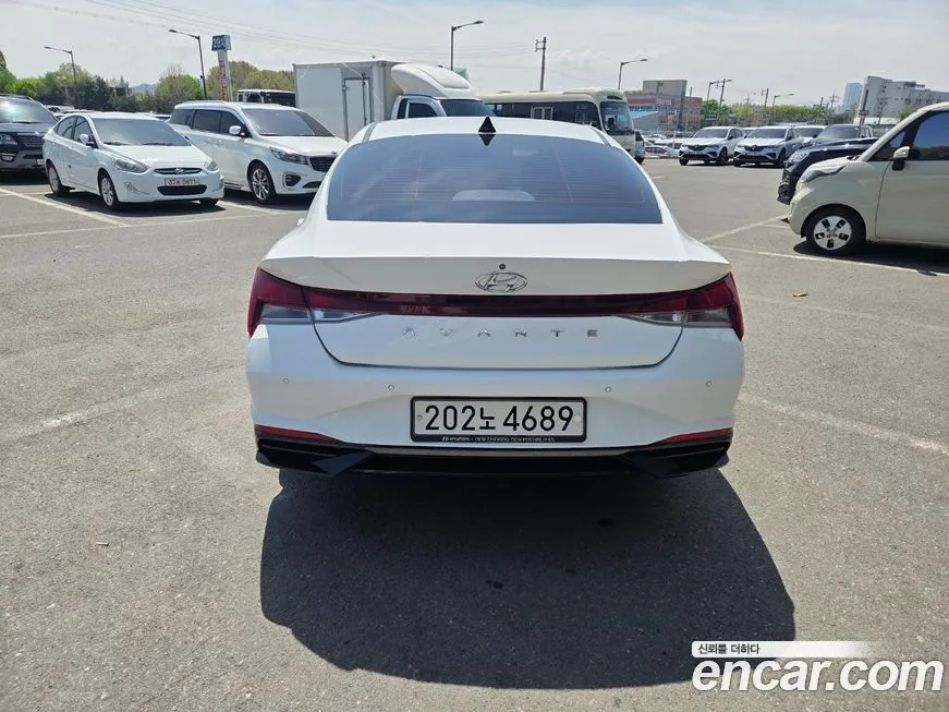 Hyundai AVANTE — фото 4
