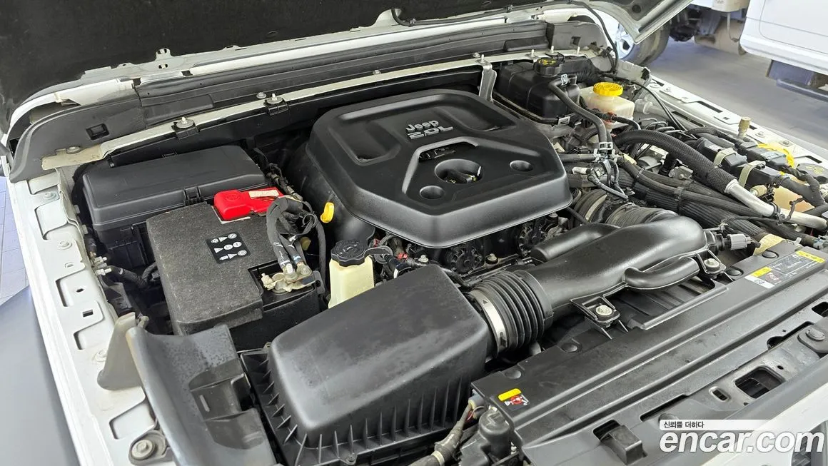 Jeep Wrangler 2021 из KR, фото 8