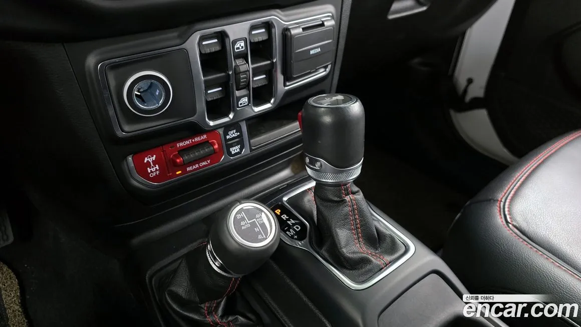 Jeep Wrangler 2021 из KR, фото 6