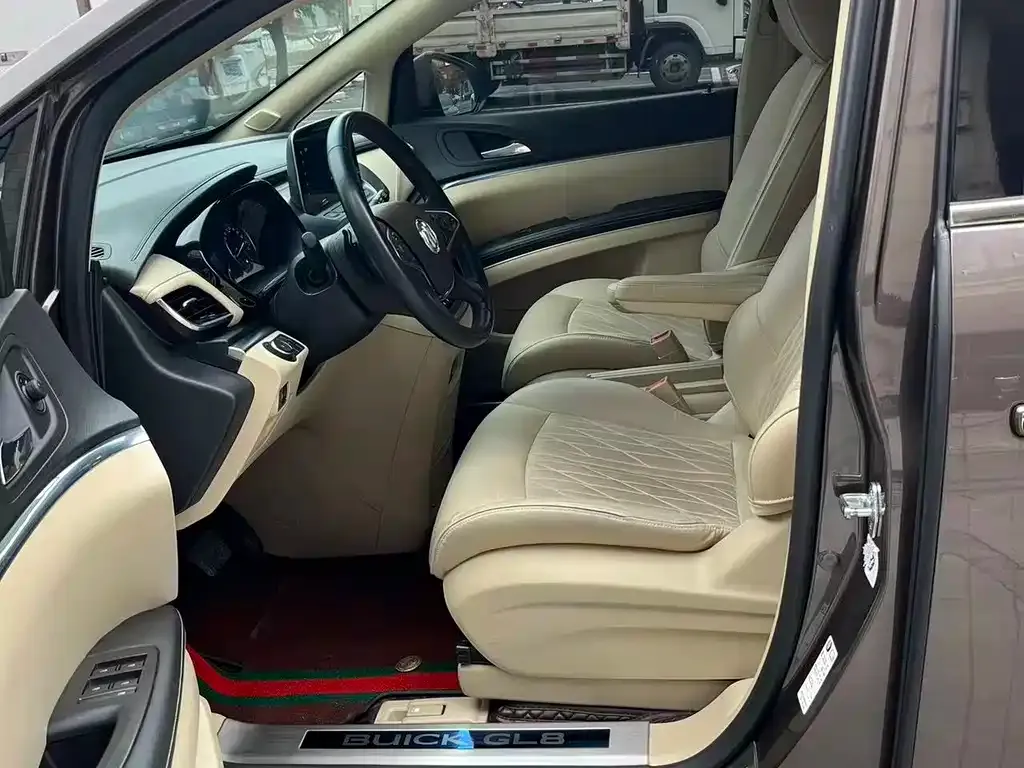 Buick GL8 2023 из CN, фото 5