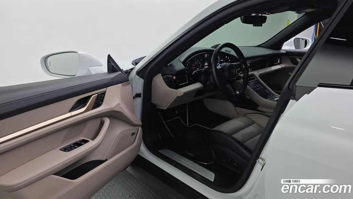 Porsche Taycan 2025 из KR, фото 10