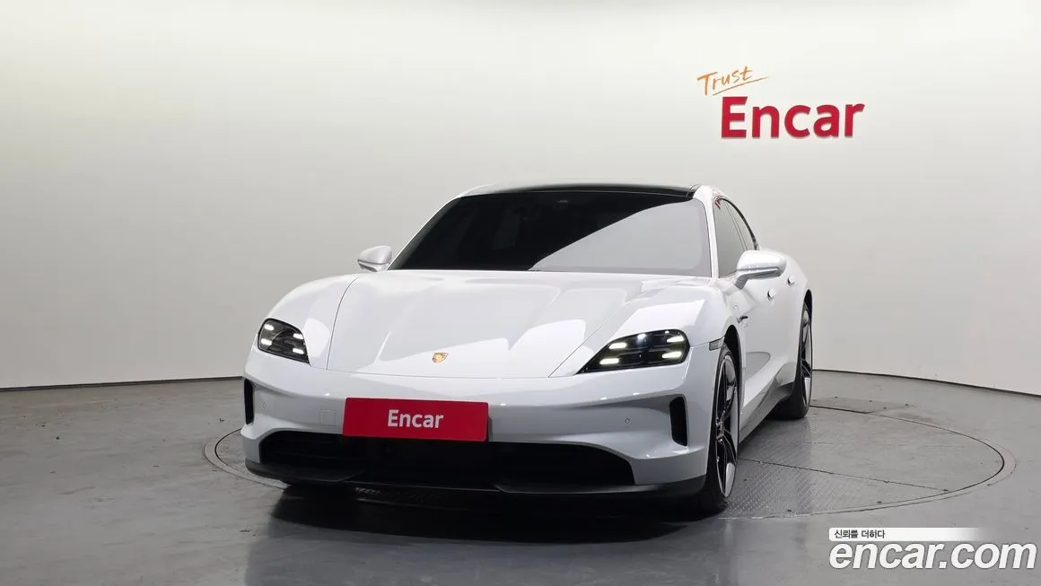 Porsche Taycan 2025 из KR, фото 2