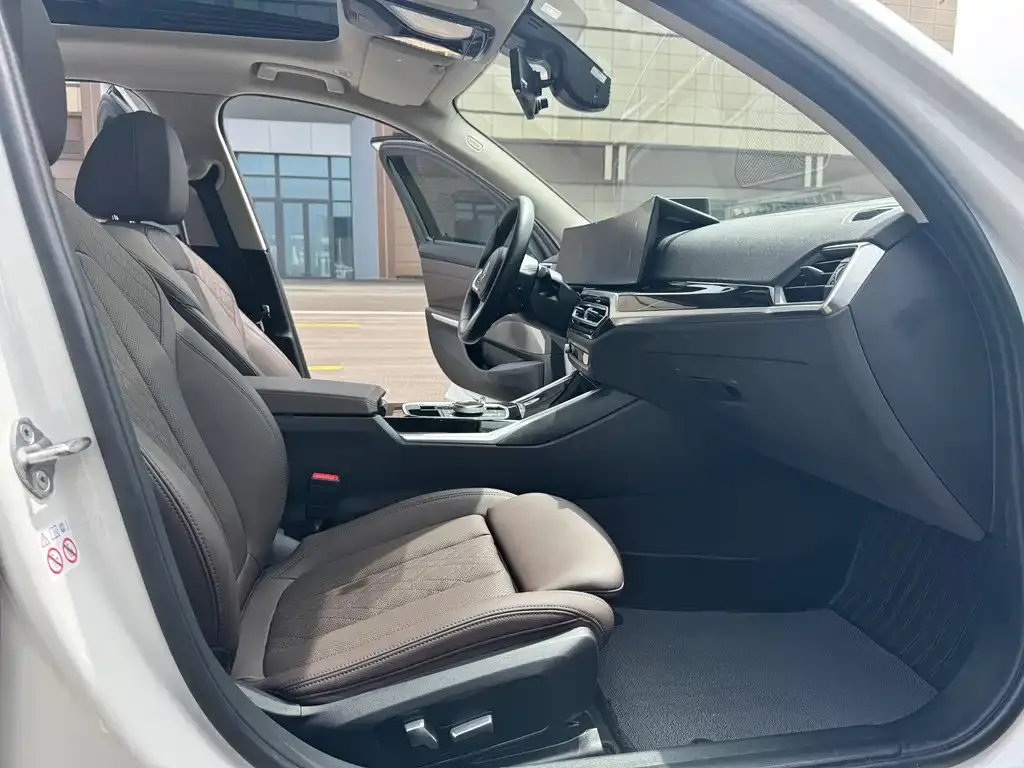 BMW i3 — фото 8