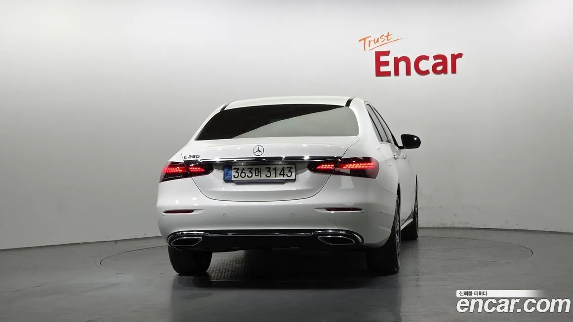 Mercedes-Benz E-Class 2021 из KR, фото 2
