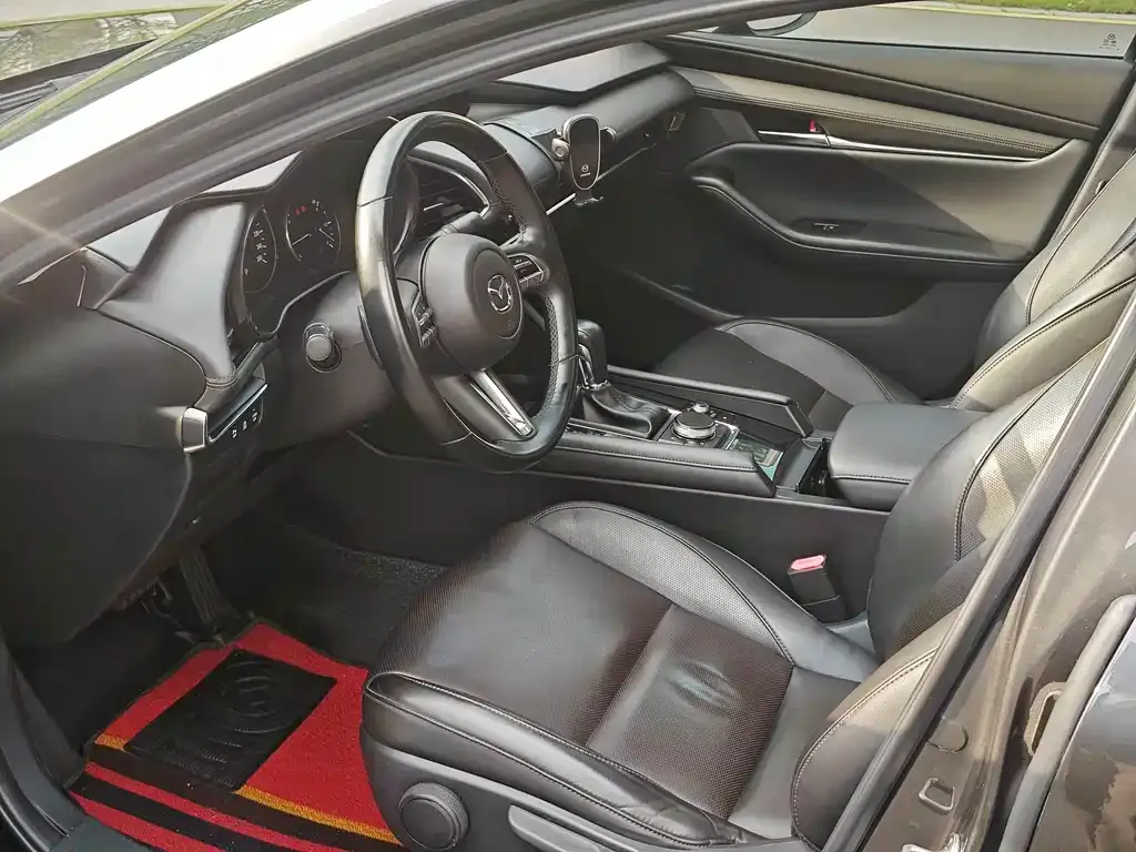Mazda 3 Axela 2021 из CN, фото 8