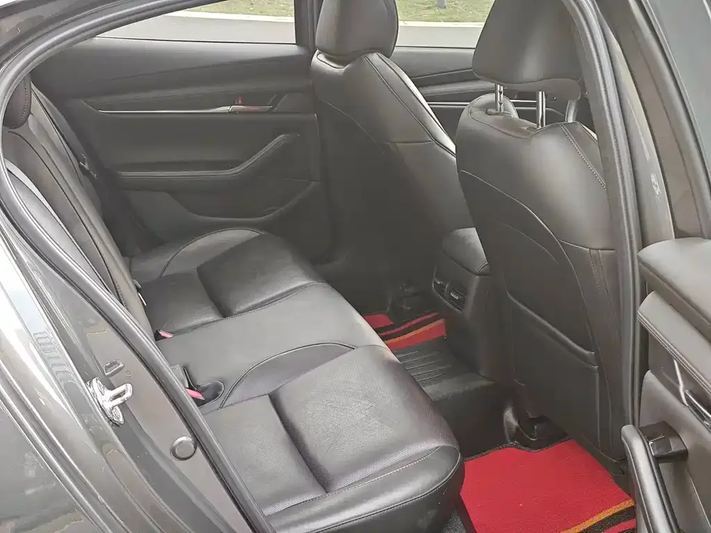 Mazda 3 Axela 2021 из CN, фото 2