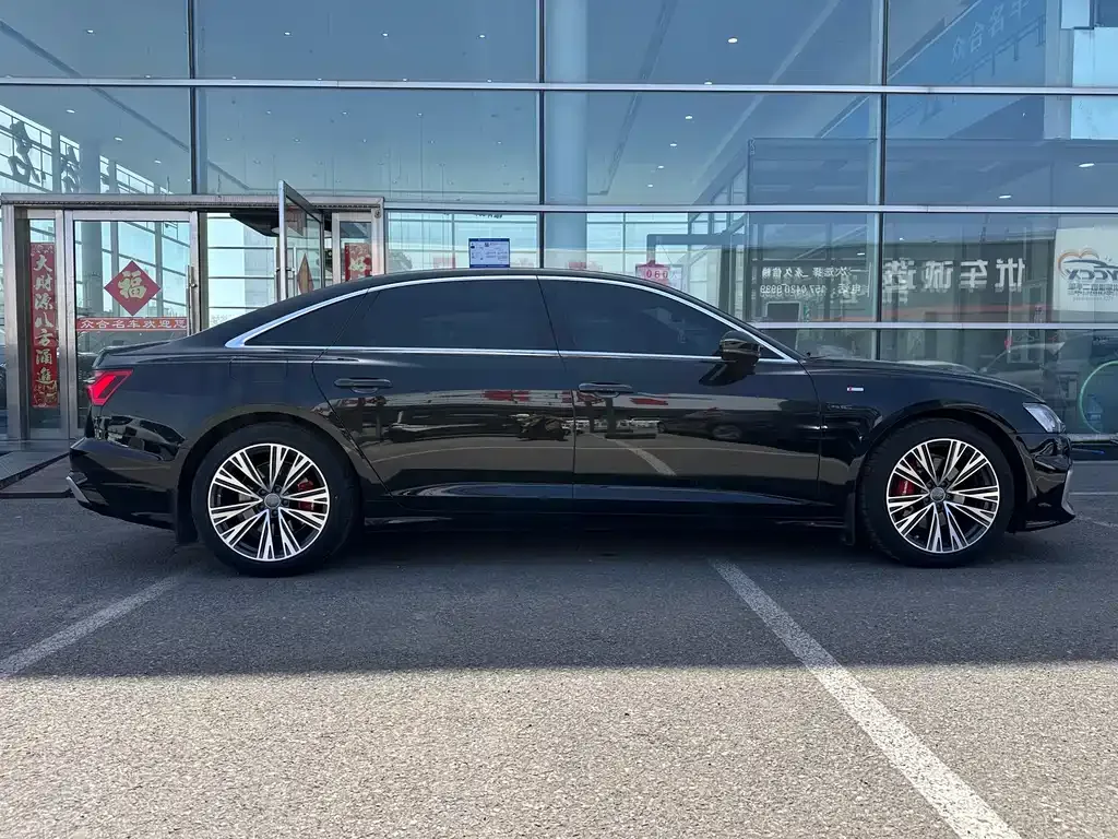 Audi A6L 2023 из CN, фото 8