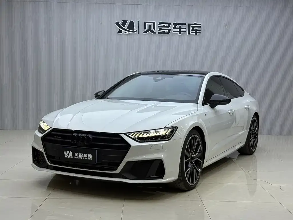 Audi A7 — фото 1