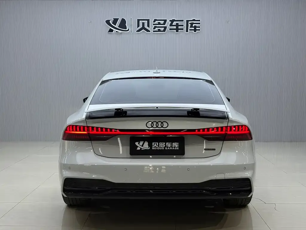 Audi A7 — фото 2