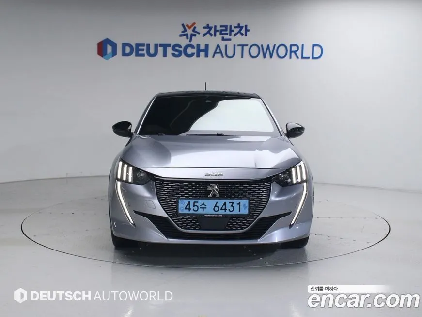 Peugeot 208 2023 из KR, фото 3