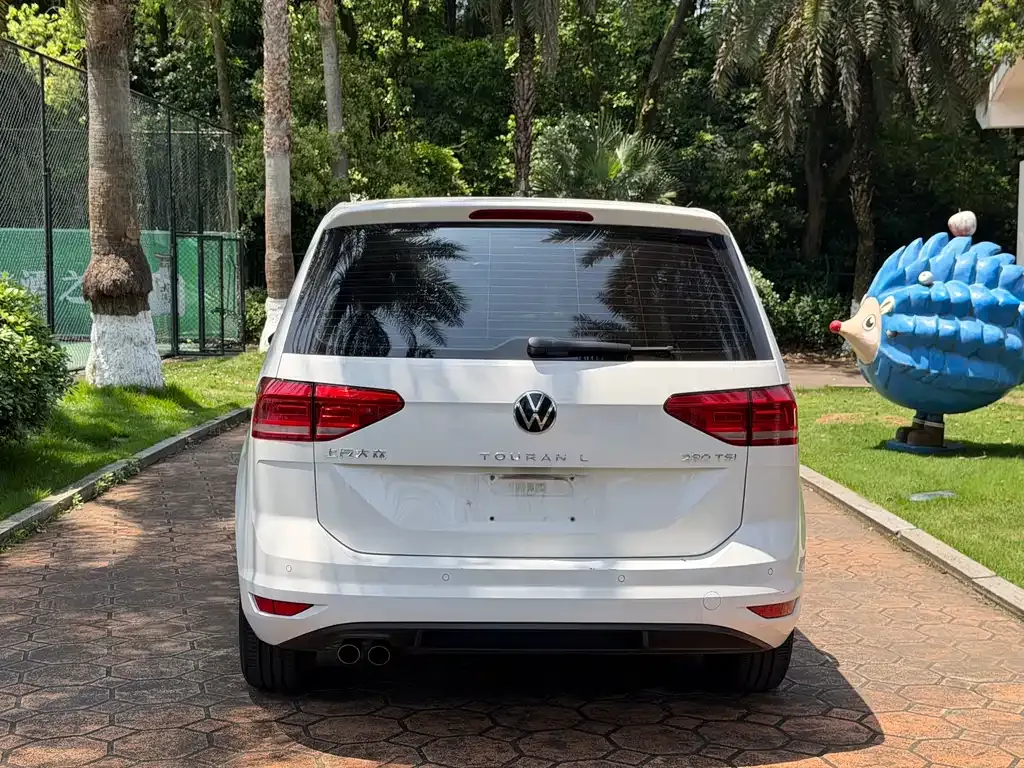 Volkswagen Touran 2021 из CN, фото 4