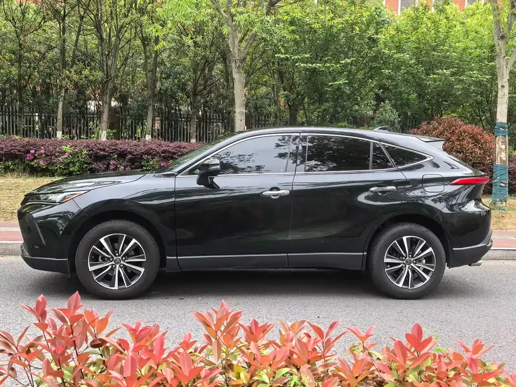 Toyota Harrier 2022 из CN, фото 5