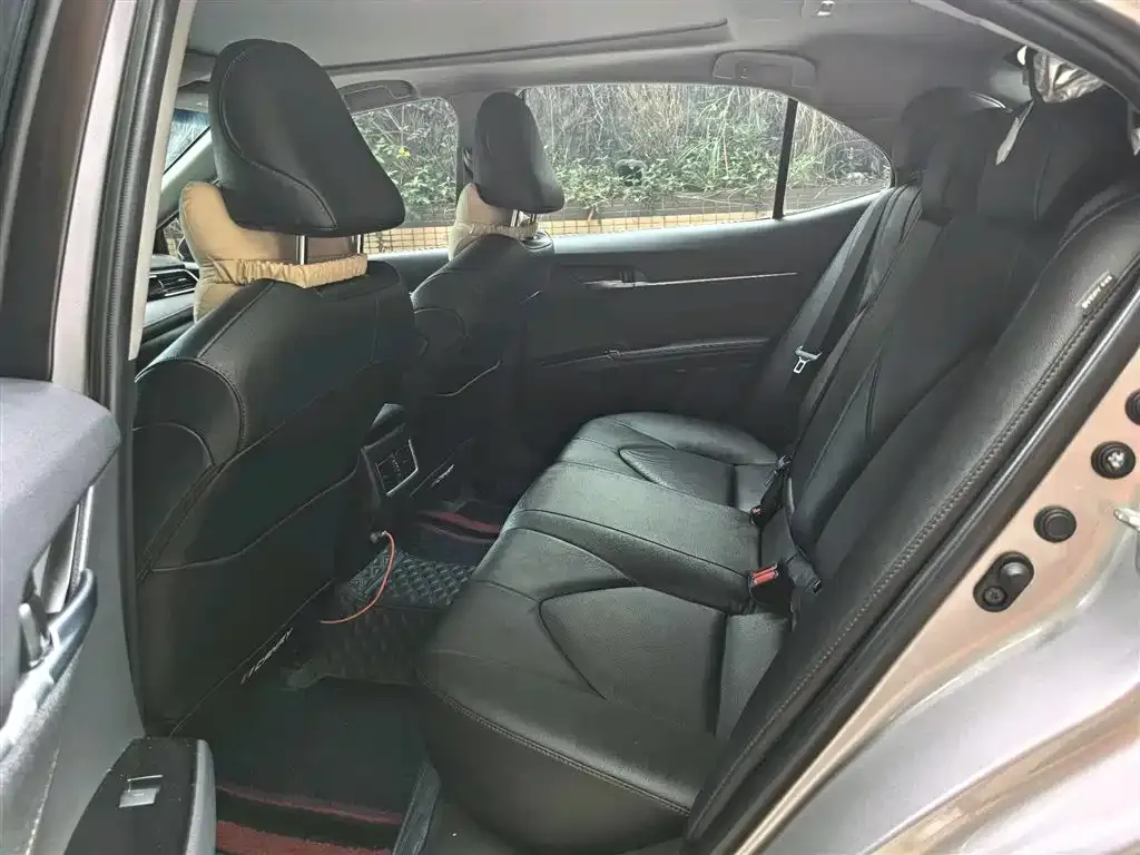 Toyota Camry 2022 из CN, фото 2