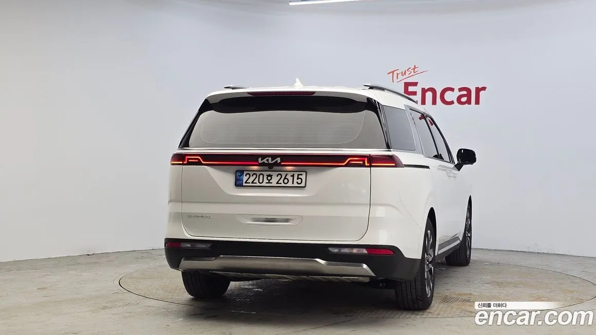 Kia Carnival 2023 из KR, фото 2