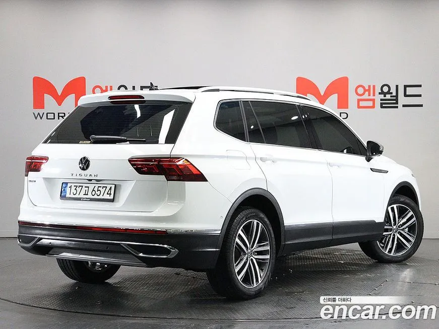 Volkswagen Tiguan — фото 6
