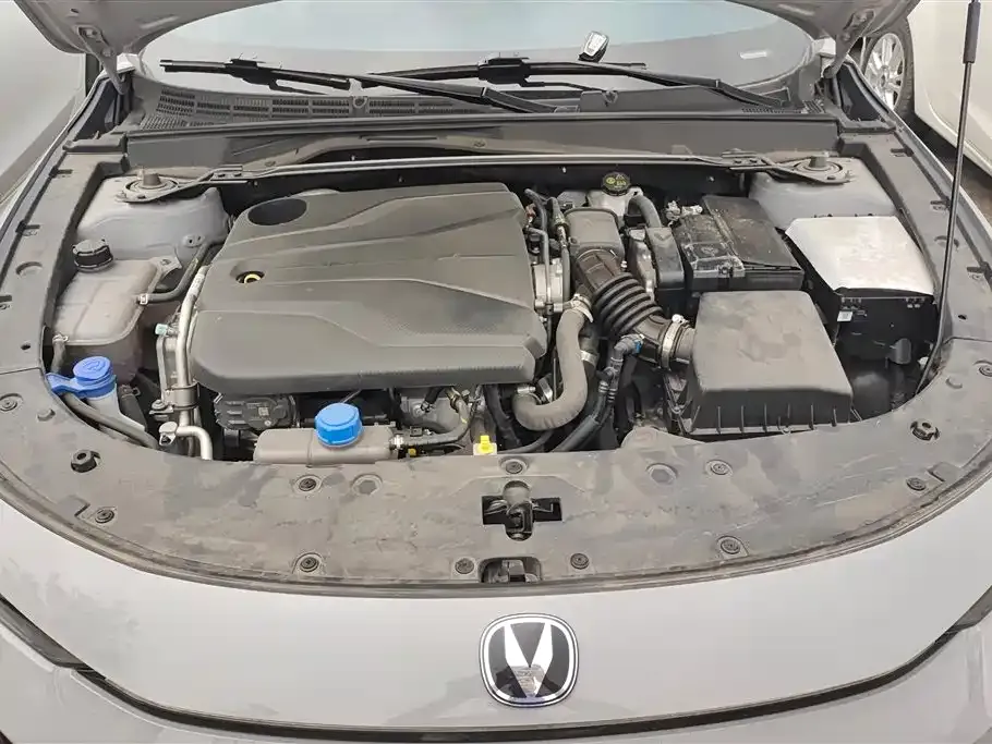 Changan UNI-V 2024 из CN, фото 6