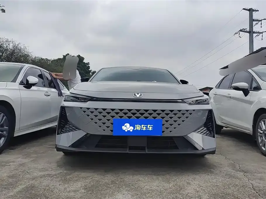 Changan UNI-V 2024 из CN, фото 2