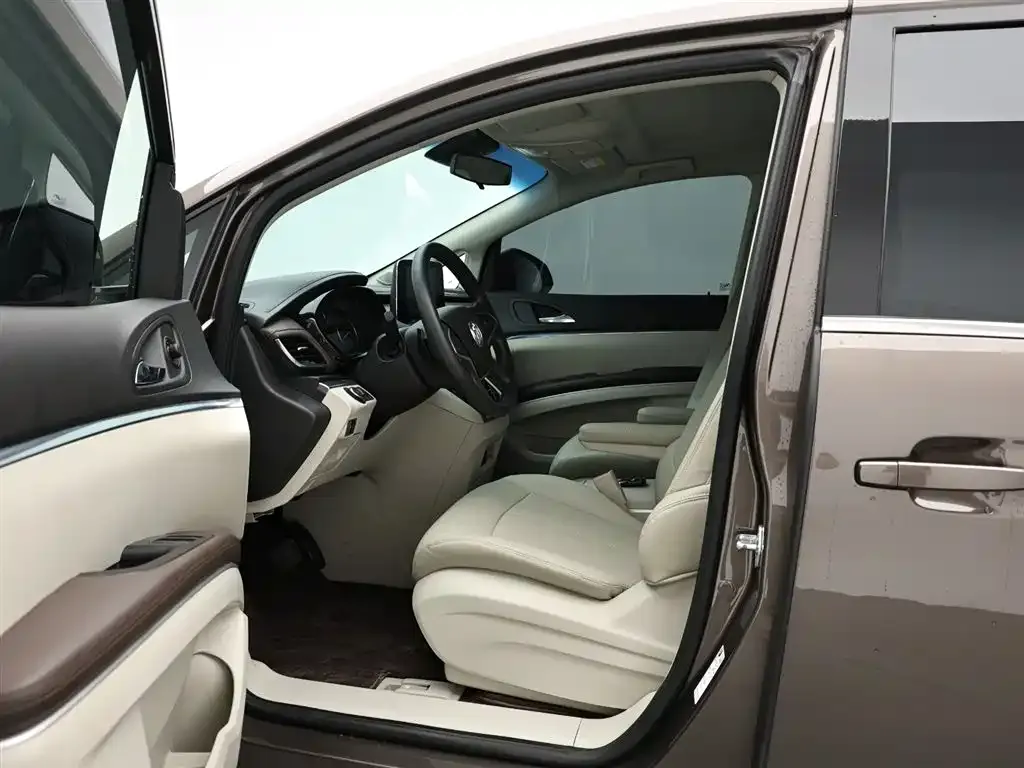 Buick GL8 2022 из CN, фото 4