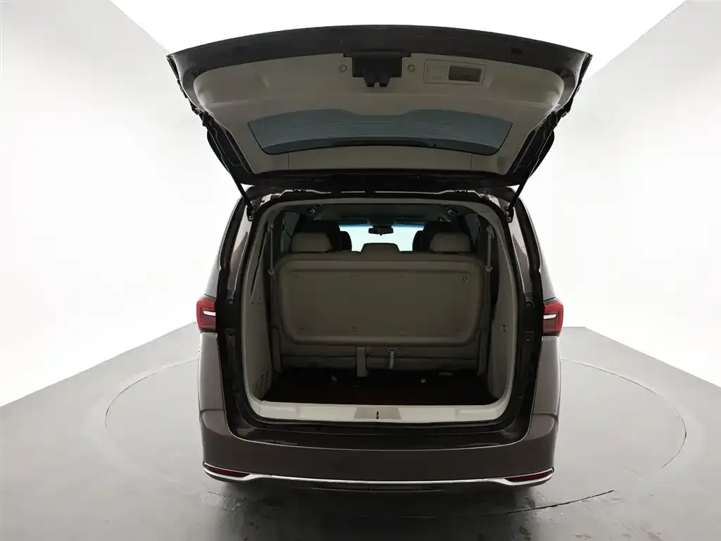 Buick GL8 2022 из CN, фото 2