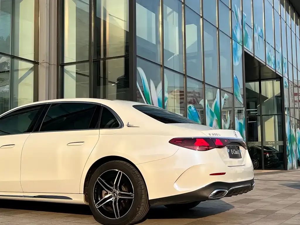 Mercedes-Benz E-Class 2024 из CN, фото 9