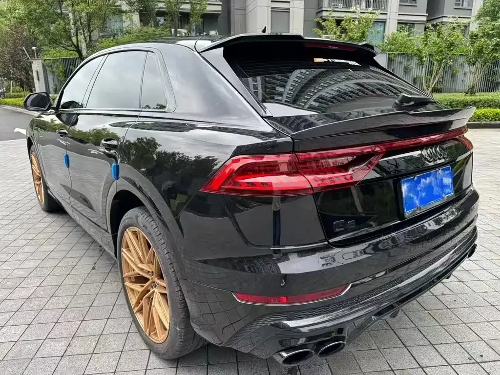 Audi Q8 2021 из CN, фото 4