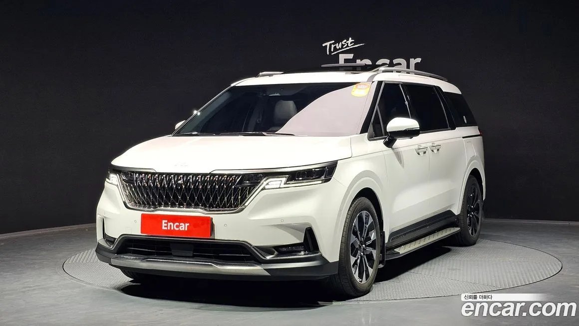 Kia Carnival — фото 1