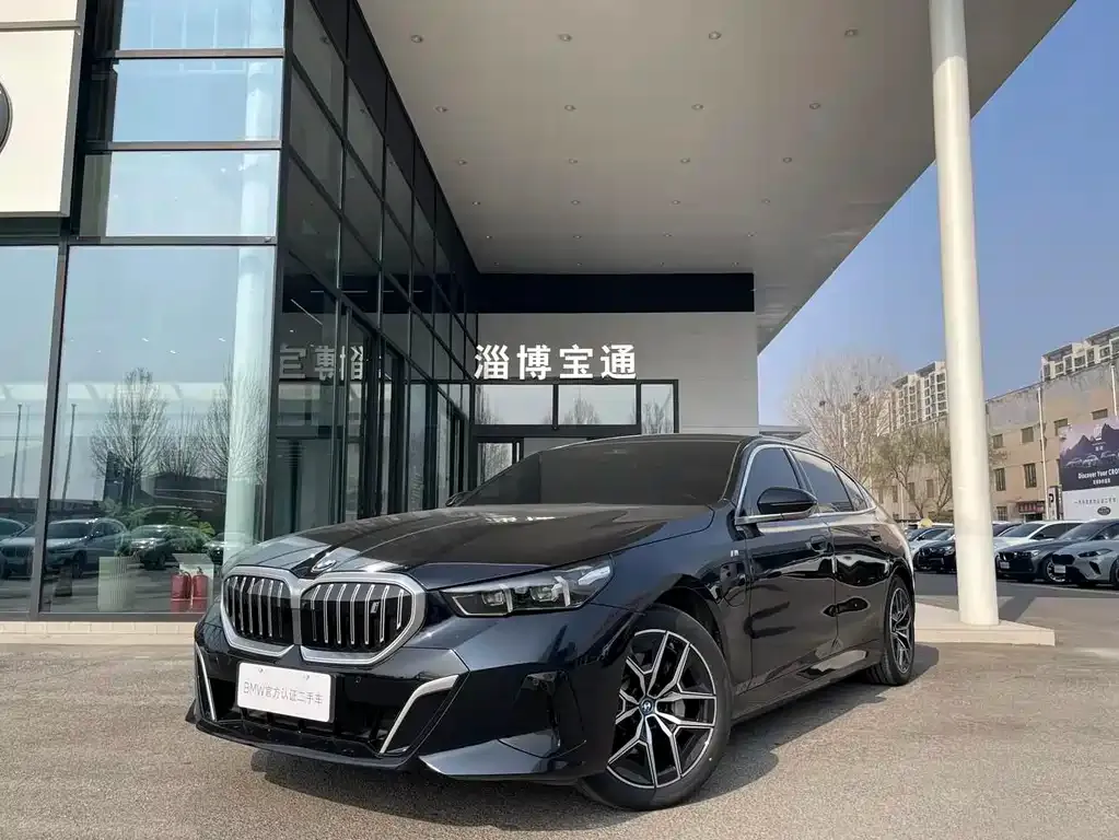 BMW i5 2025 из CN, фото 4