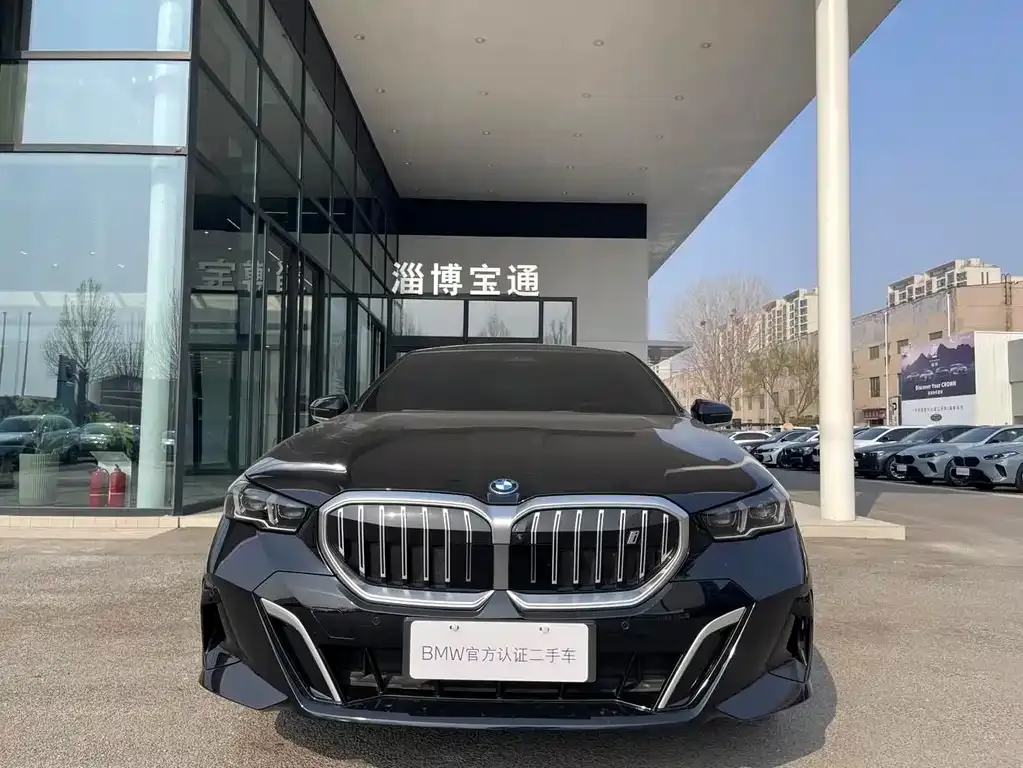 BMW i5 2025 из CN, фото 7