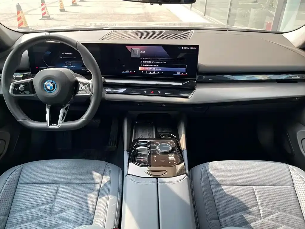 BMW i5 2025 из CN, фото 6