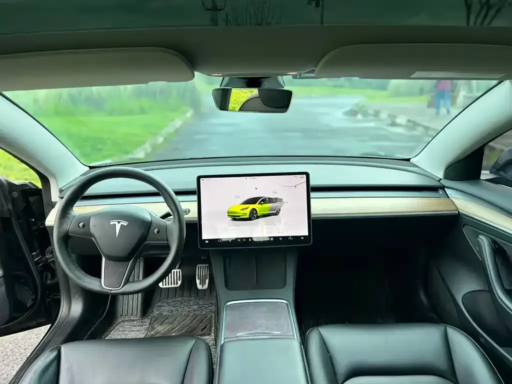 Tesla Model 3 2023 из CN, фото 3