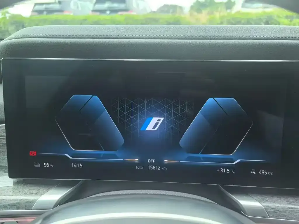 BMW i7 2024 из CN, фото 2