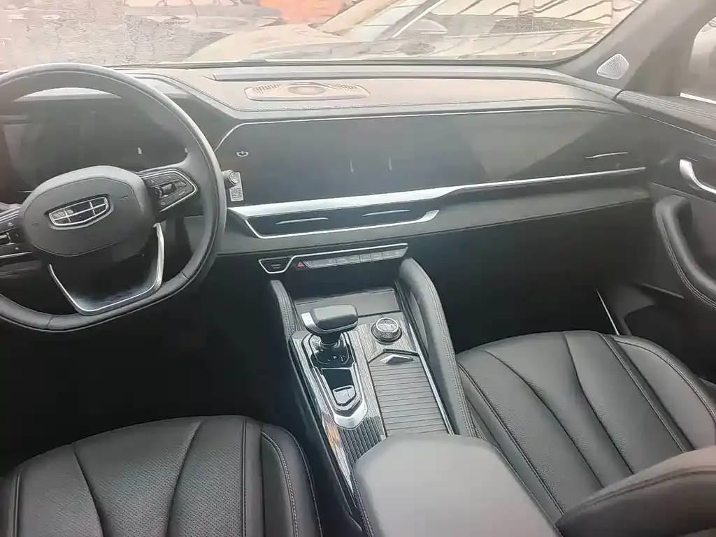 Geely Xingyue L 2024 из CN, фото 4