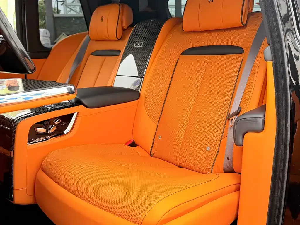 Rolls-Royce Cullinan 2022 из CN, фото 5
