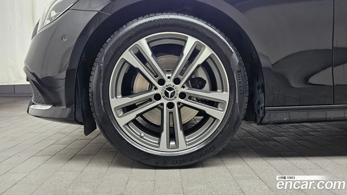 Mercedes-Benz E-Class 2023 из KR, фото 6