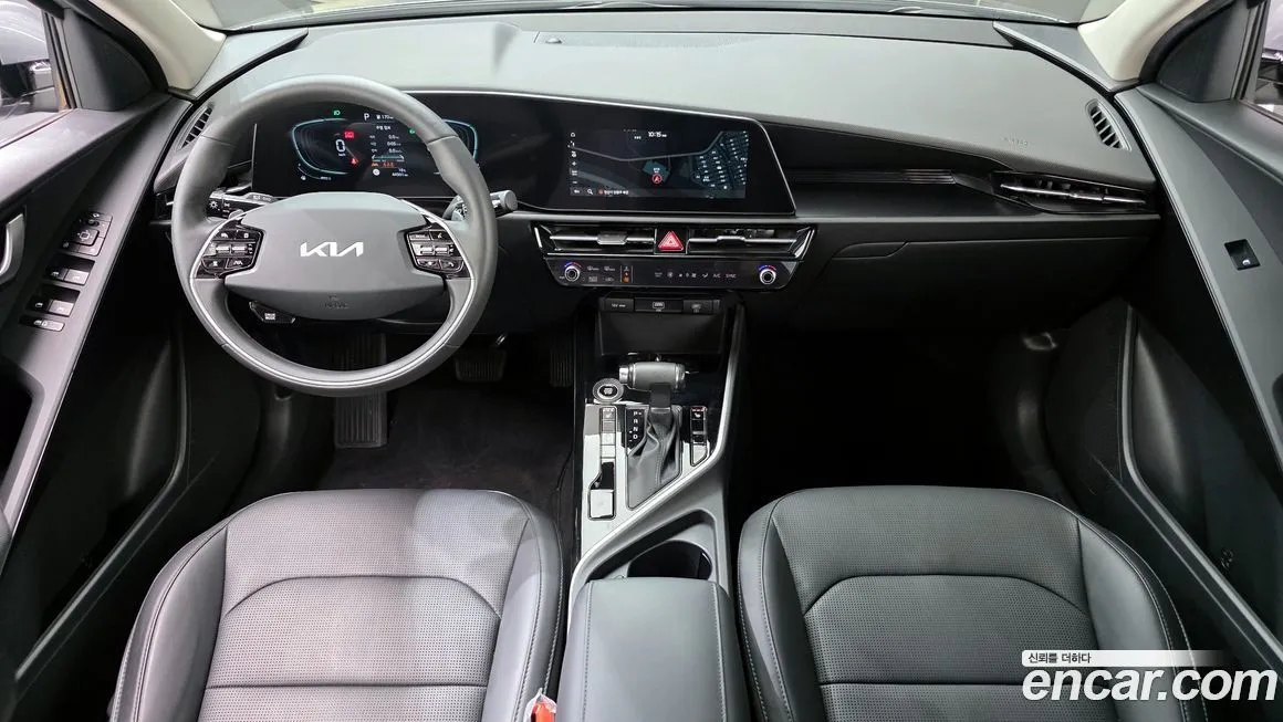 Kia Niro — фото 8