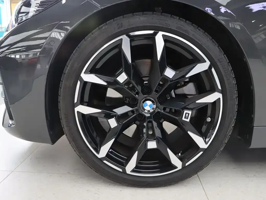BMW 4 Series 2025 из CN, фото 8