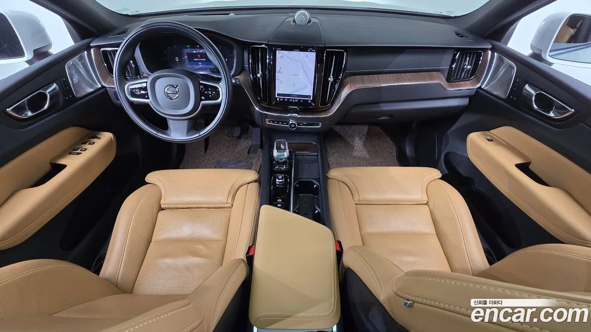 Volvo XC60 — фото 4