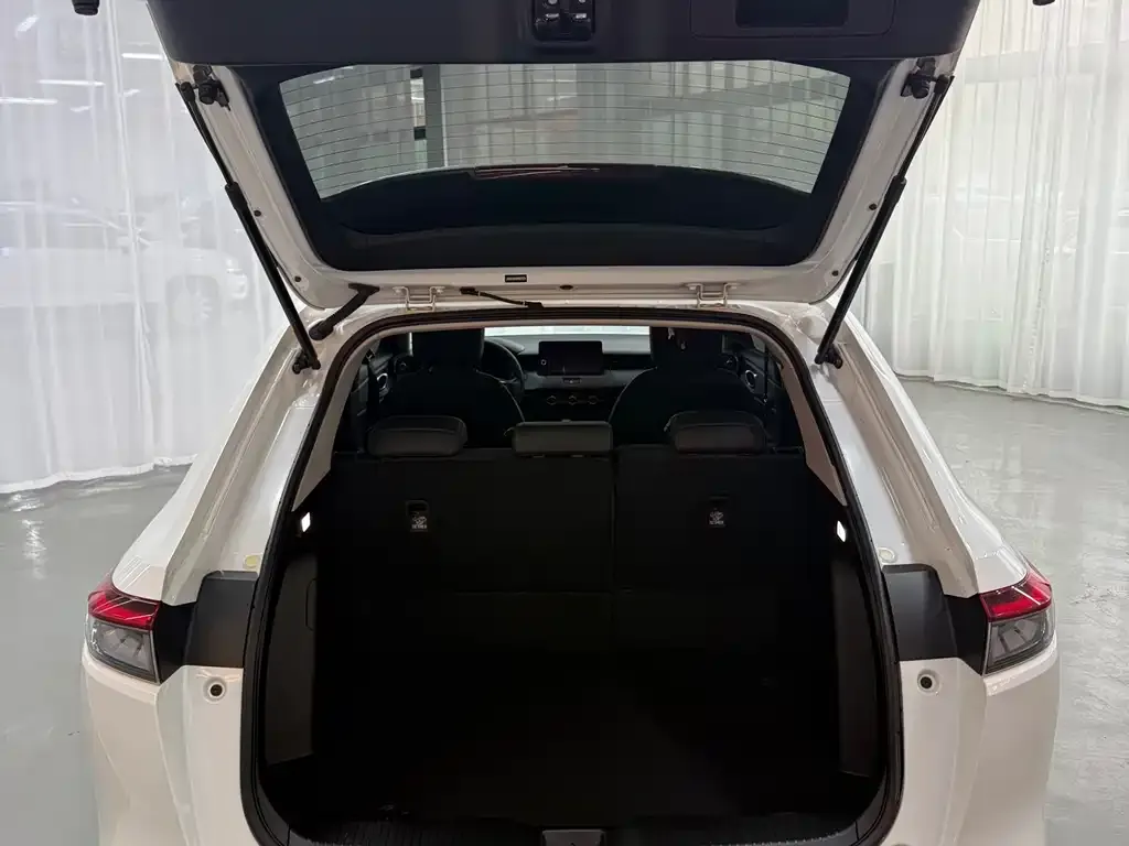 Honda Vezel 2023 из CN, фото 2