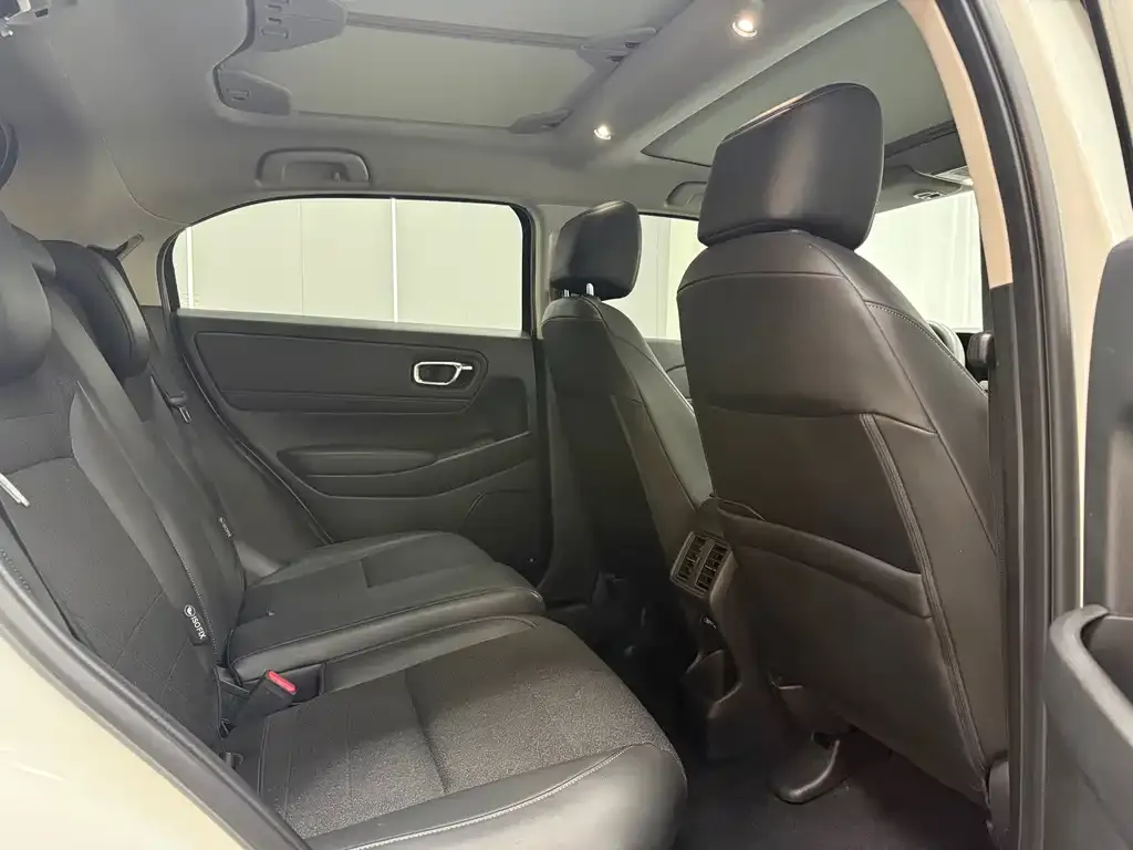 Honda Vezel 2023 из CN, фото 4