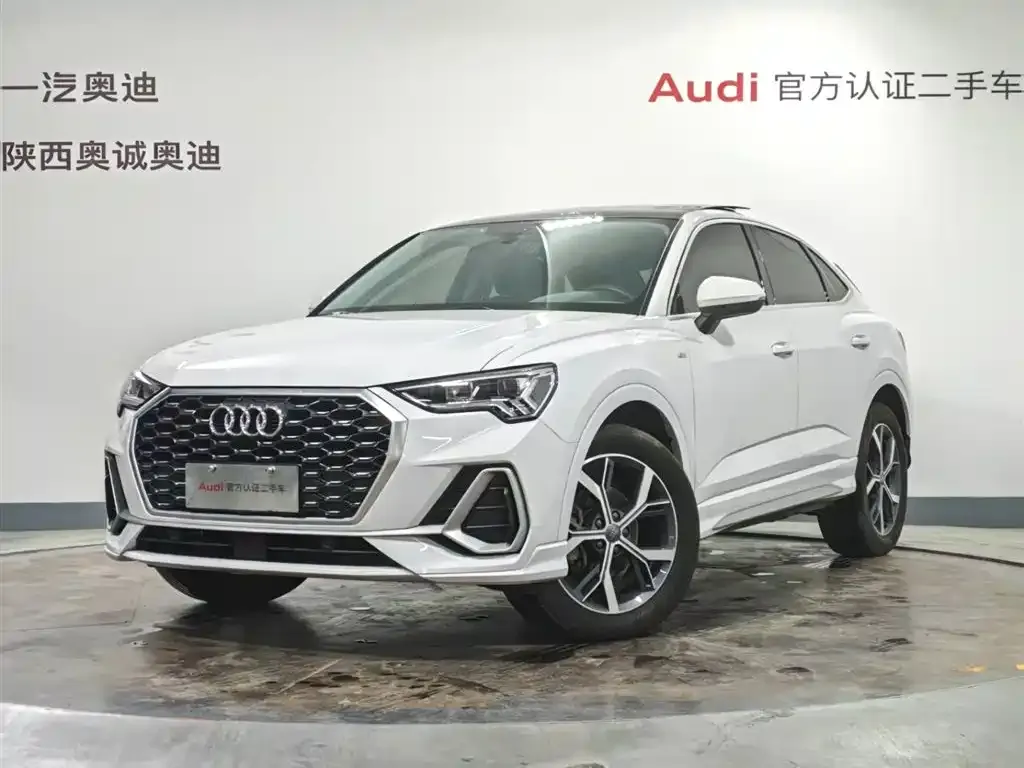 Audi Q3 Sportback — фото 1