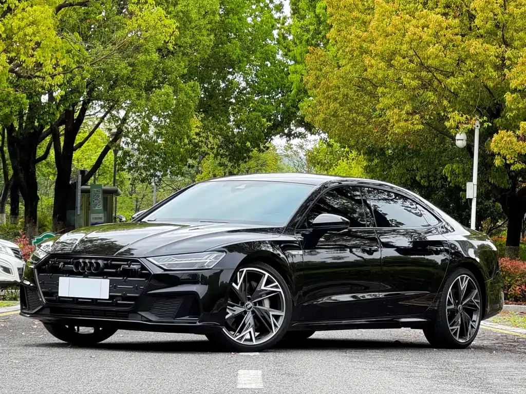 Audi A7L 2023 из CN, фото 1